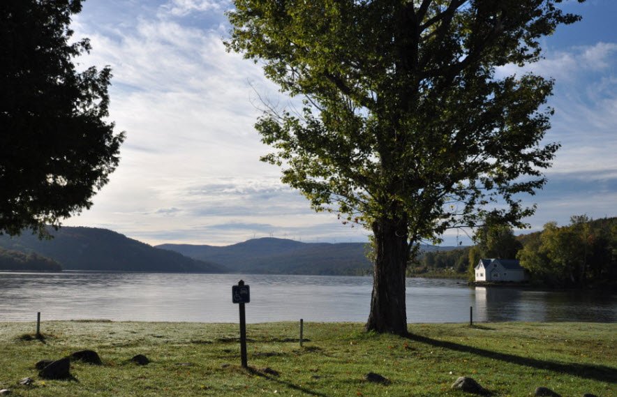 Crystal Lake State Park, Vermont, USA